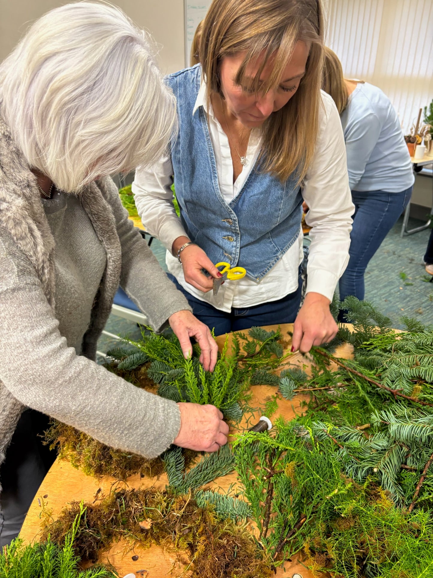 Christmas Wreath Workshop. Thursday 4th December 7pm St Johns Church Centre