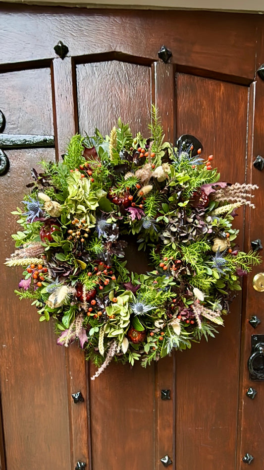 Christmas Luxury Grande Wreath Workshop. Friday 28th November 7pm Vale Royal Abbey