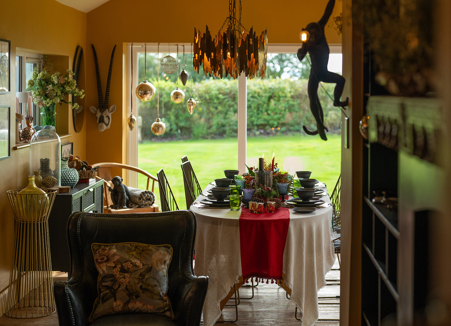 Fresh and Festive Grande table arrangement