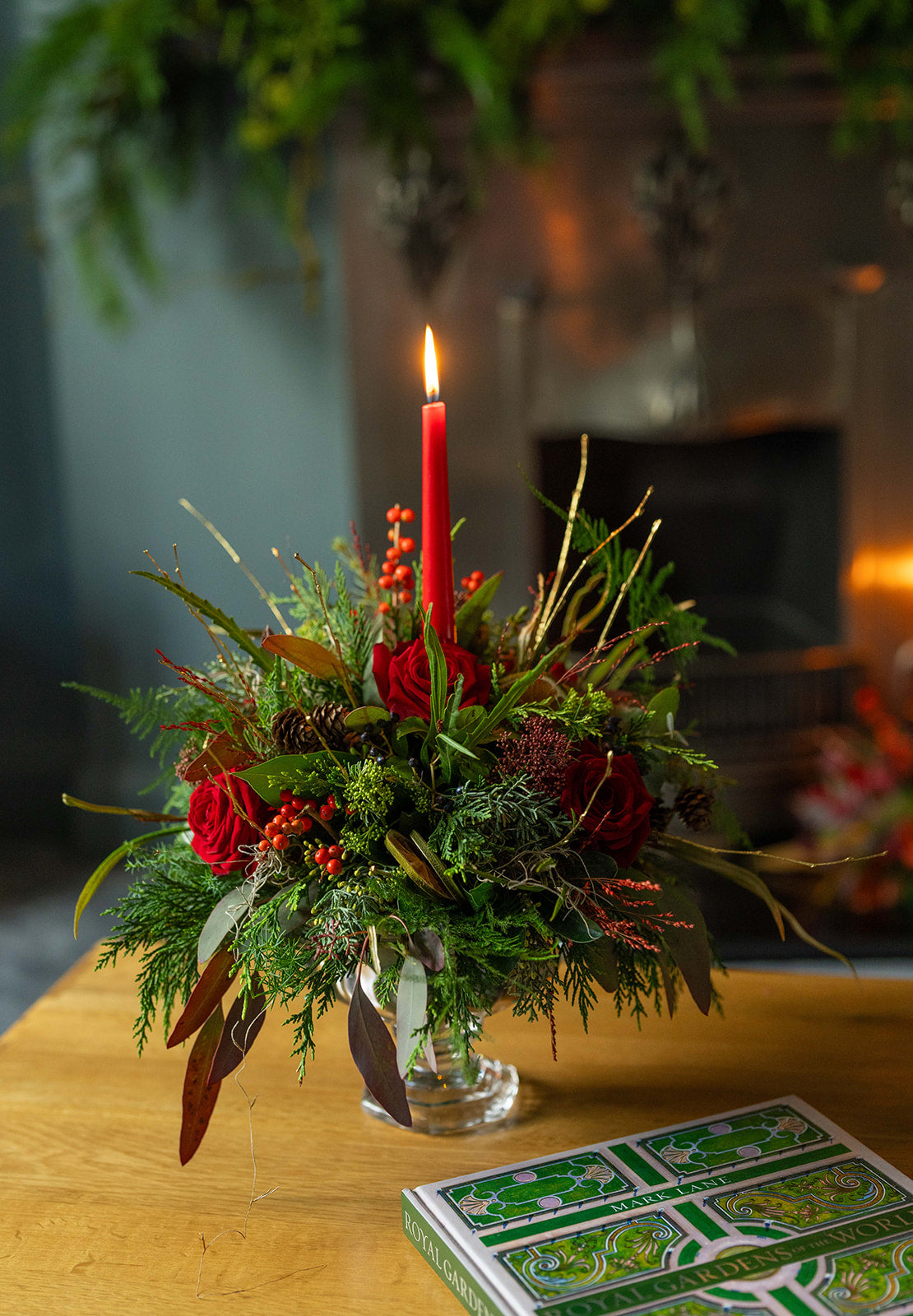 Christmas Bon Bon dish arrangement